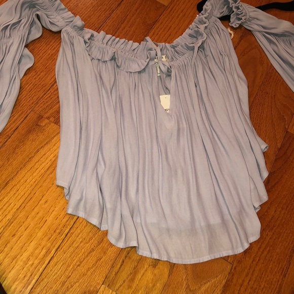 Off the Shoulder grey top - Picture 5 of 6